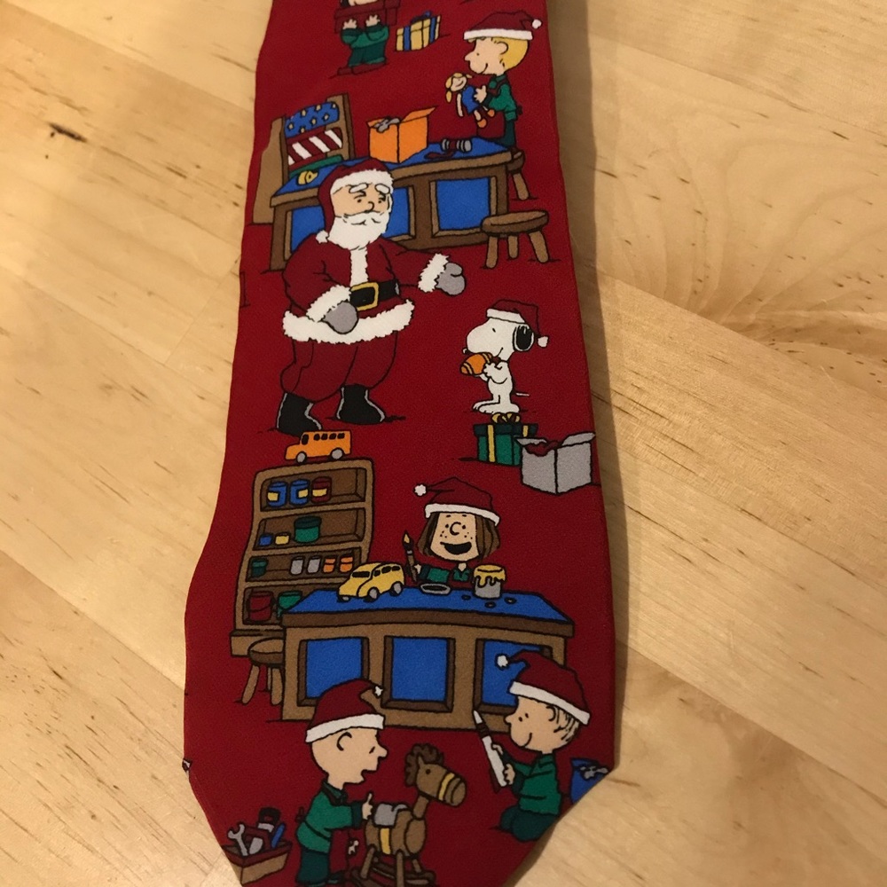 Peanuts Charlie Brown Christmas 100% Silk Necktie